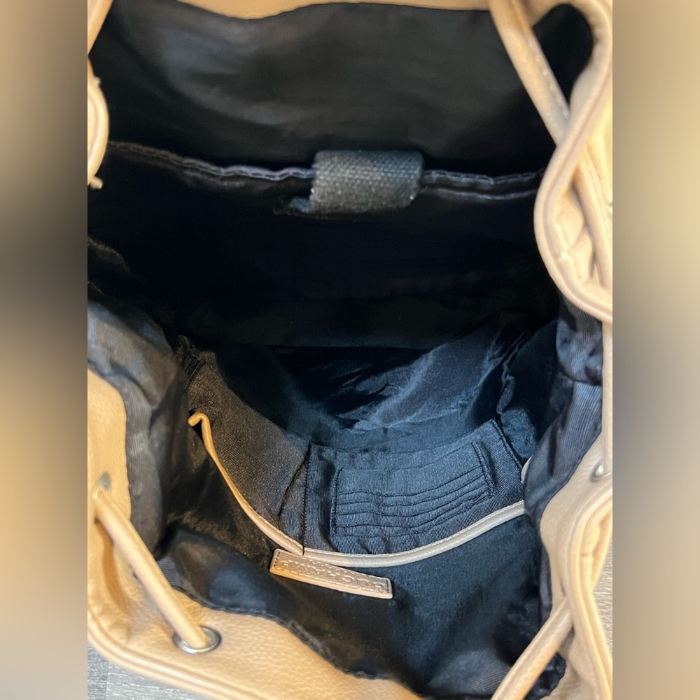 Duchamp London Tan Nylon Drawstring Computer Backpack - Picture 10 of 13